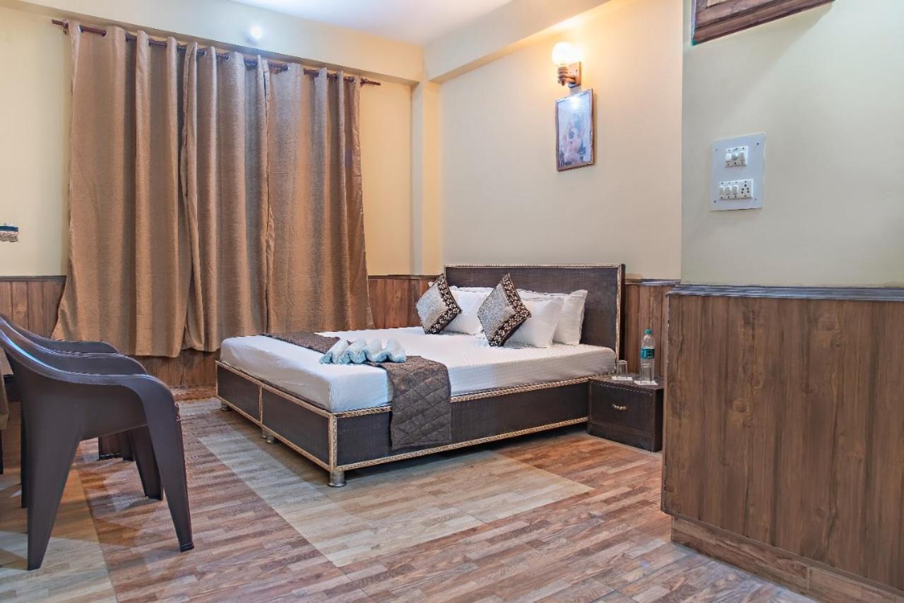 Pine Villa Kasauli Exterior foto