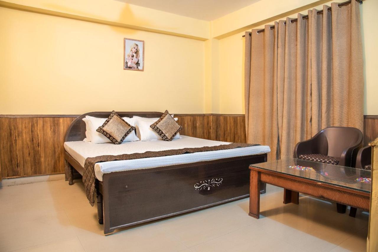 Pine Villa Kasauli Exterior foto